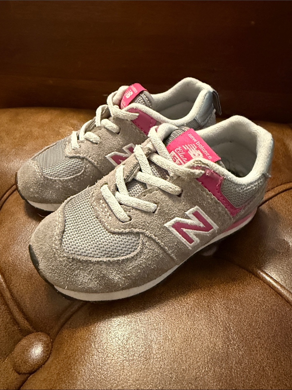 New Balance Kids Gray and Pink Suede Athletic Sneakers - 7.5T